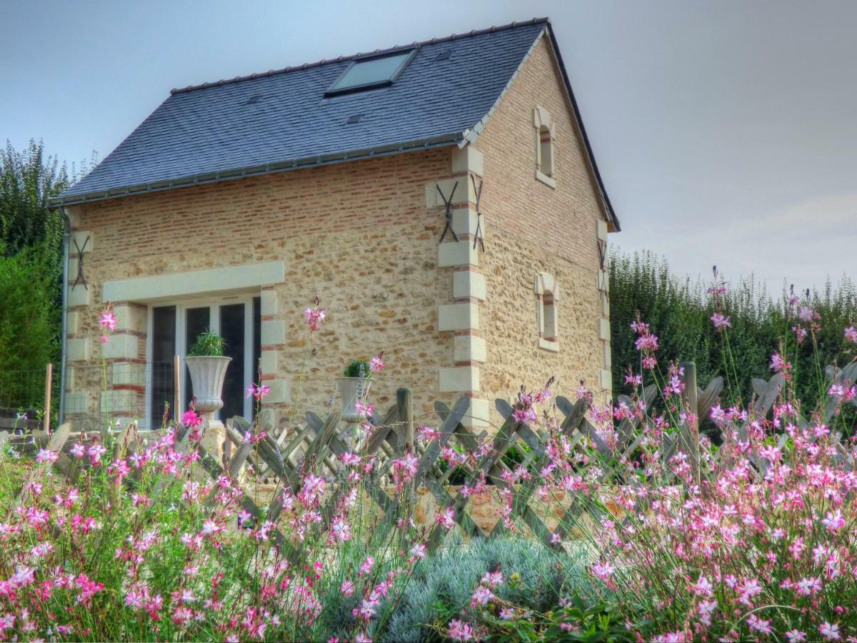 Bed and Breakfast Le Moulin De Follet Fougere  Exterior foto